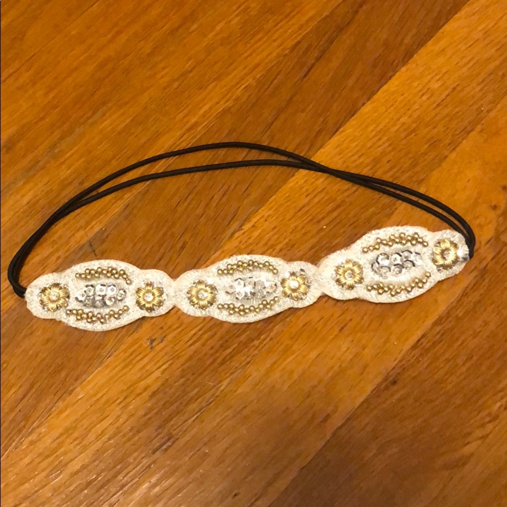 Flapper headband